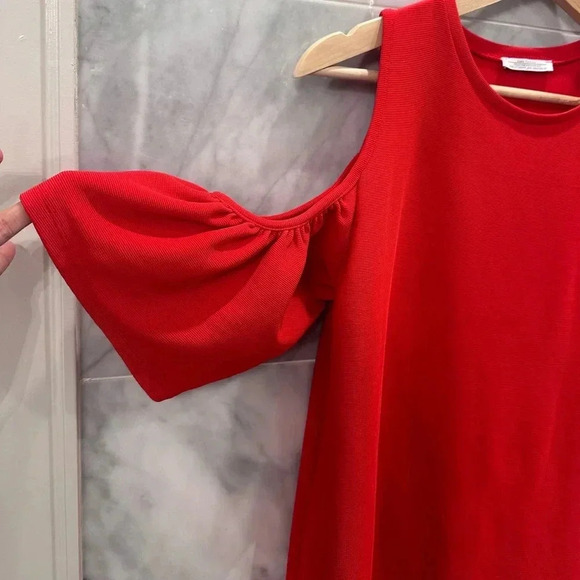 Zara Womens Shift Dress Size M Red Textured Cold Shoulder - Picture 5 of 6